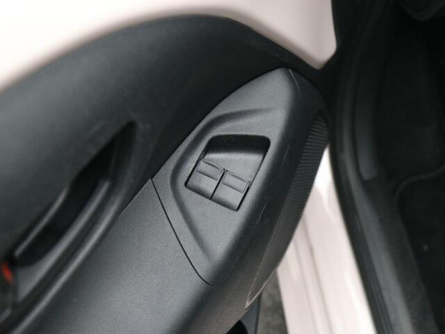 Citroen C1 1.0 VTi Urban Ride / Airconditioning / Stoelverwarming / Elektrische Ramen / Multifunctioneel Stuurwiel / Bluetooth / Historie Bekend / LMV /