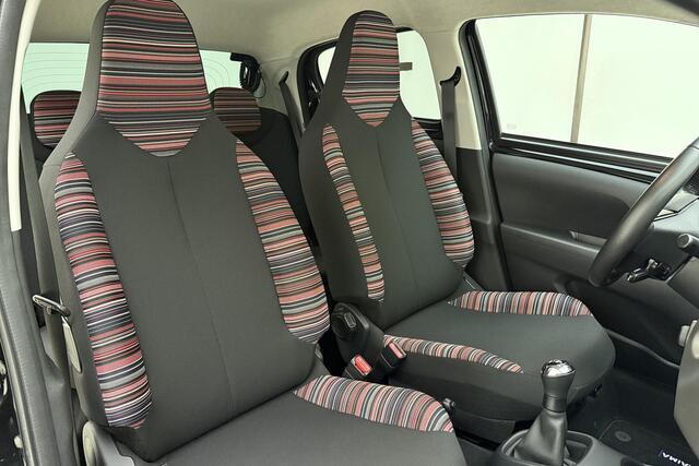 Citroen C1 1.0 e-VTi Feel | 5-Deurs | DAB+ | Parkeer Camera | Elektrische Spiegels | Toerenteller | Airco | Elektrische Ramen Voor |