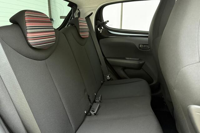 Citroen C1 1.0 e-VTi Feel | 5-Deurs | DAB+ | Parkeer Camera | Elektrische Spiegels | Toerenteller | Airco | Elektrische Ramen Voor |