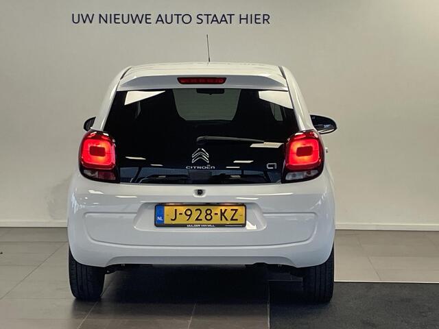 Citroen C1 5-deurs Feel 1.0 e-VTi 72pk | APPLE CARPLAY / ANDROID AUTO | CAMERA | EXTRA GETINT GLAS | LEDER STUUR | ISOFIX |