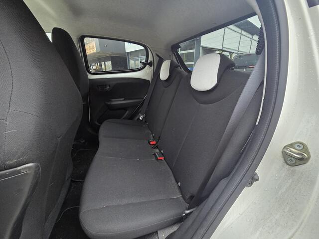 Citroen C1 1.0 VTi Urban Ride | ALL-IN RIJKLAAR | Camera | Apple Carplay | Lage kilometerstand | Duo-Tone