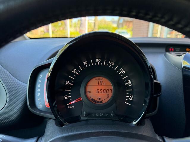 Citroen C1 1.0 VTi Shine CAMERA / CARPLAY / ANDROID / DAB+ / AIRCO