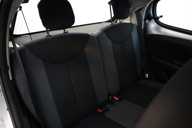 Citroen C1 VTi 68 Shine Automaat/ETG Navigatie | Climate controle | Camera | Parkeer sensoren