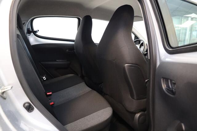 Citroen C1 VTi 68 Shine Automaat/ETG Navigatie | Climate controle | Camera | Parkeer sensoren