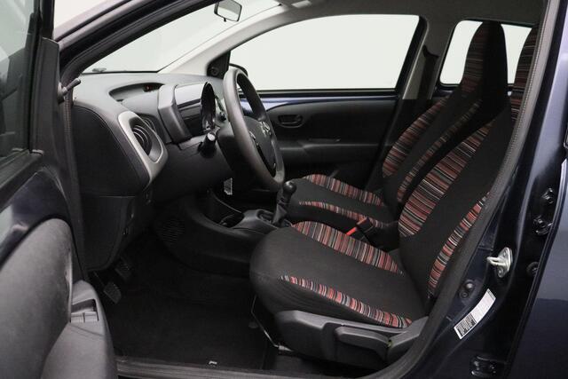 Citroen C1 1.0 e-VTi Selection 2017 | Airco | Cruise Control | Stuurwiel Bediening | Elektrische Ramen | Boekjes | 2 Sleutels | Nationale Autopas