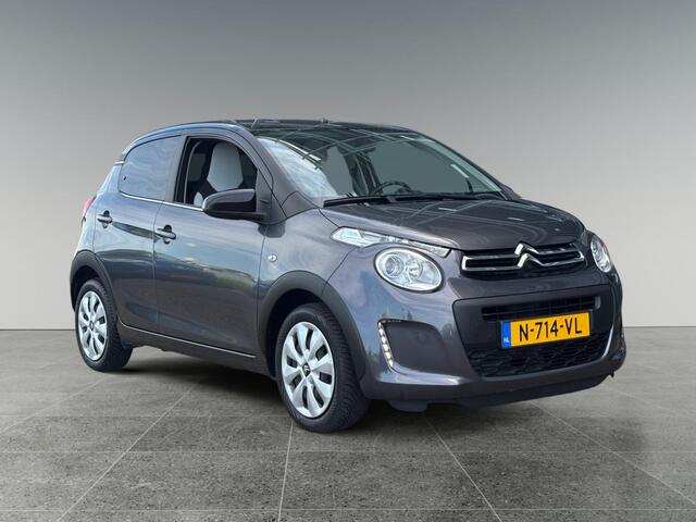 Citroen C1 5-deurs Millenium Feel 1.0 e-VTi 72pk | TWO-TONE! | APPLE CARPLAY / ANDROID AUTO | CAMERA | EXTRA GETINTE RAMEN | LEDEREN STUUR |