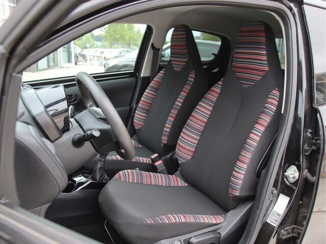 Citroen C1 1.0 VTi Shine Stoelvw, Climate, Camera, Carplay Zomeractie!