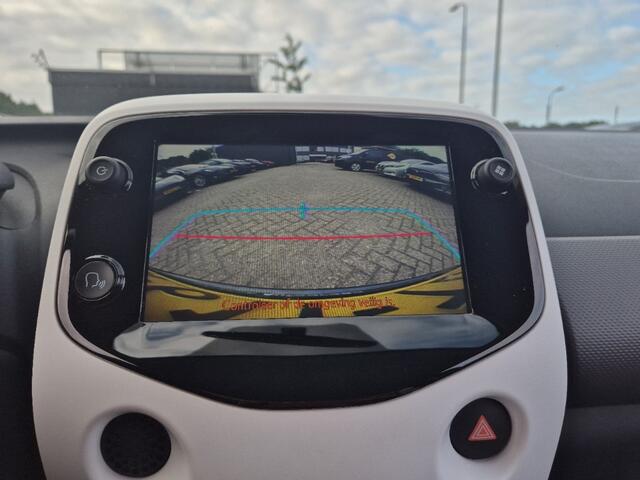 Citroen C1 1.0 VTi Shine, Climatronic! Camera! Carplay! VERWACHT!