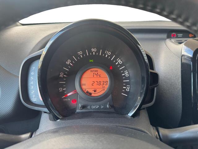 Citroen C1 5-deurs Shine 1.0 e-VTi 72pk | BLACK EDITION | CAMERA | CLIMA | APPLE CARPLAY / ANDROID AUTO | DAB+ | LM-VELGEN |