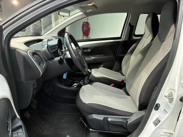 Citroen C1 1.0 e-VTi Shine | Airco | Camera | Lichtmetalen velgen |