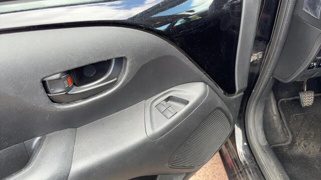 Citroen C1 1.0 VTi Feel AIRCO / BLUETOOTH / ELEK RAMEN / NL-AUTO