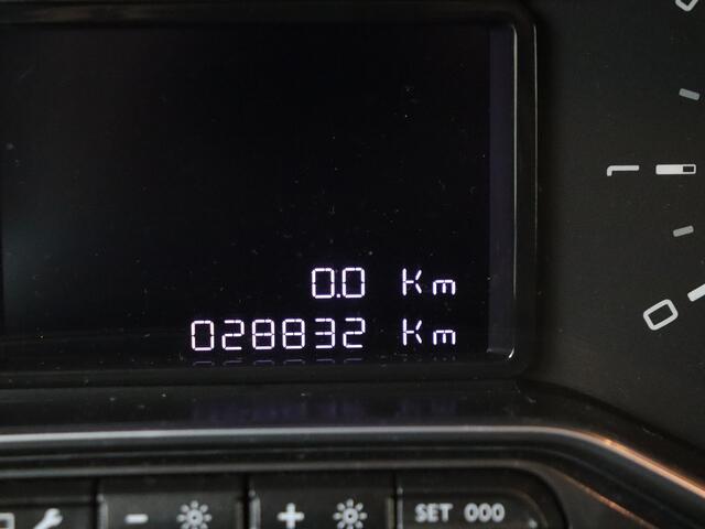 Citroen C3 Aircross 1.2 PureTech Shine | Camera | Climate Control | Navigatie