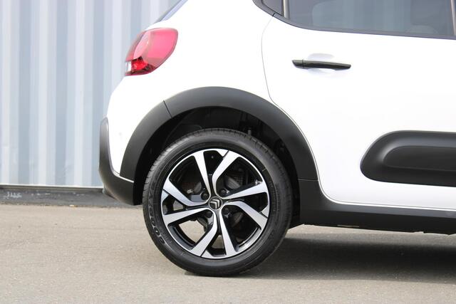 Citroen C3 1.2 PureTech Shine Automaat /Navigatie / Camera