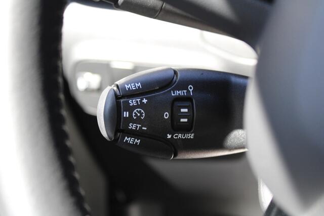 Citroen C3 1.2 PureTech Max 110pk, Automaat, Applecarpl./Andr. Auto, Navigatie, Cruise/Climate Control, Achteruitrijcamera