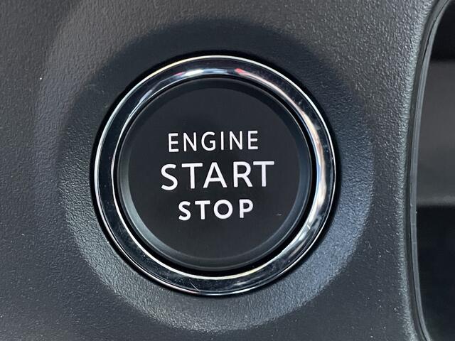 Citroen C3 82pk Max (Camera - Keyless Entry - LED - Automatische Airco - Navigatie - Apple Carplay - Parkeersensoren)