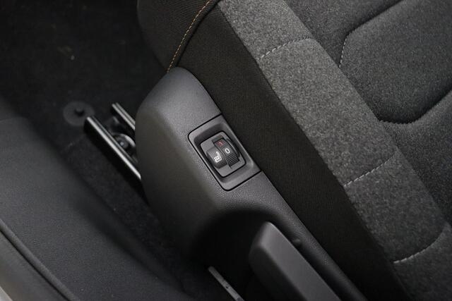 Citroen C3 1.2 PureTech Max 83 PK | Handgeschakeld | Stoelverwarming | Camera | Navigatie | Cruise Control | Start/stop | Parkeersensor