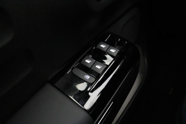Citroen C3 1.2 PureTech Max 83 PK | Handgeschakeld | Stoelverwarming | Camera | Navigatie | Cruise Control | Start/stop | Parkeersensor
