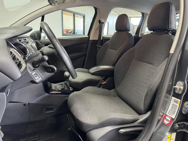 Citroen C3 1.2 PureTech Feel Edition/ LED Dagrijverl./ Apple Carplay/ Clima/ Navi/ Cruise/ Bluetooth/ Elek.Pakket/ Isofix/ PDC Achter.