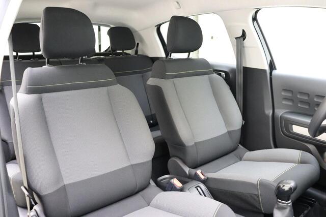 Citroen C3 1.2 PureTech Feel | Navigatie | LED Koplampen | Trekhaak | Parkeersensoren achter | 1e Eigenaar