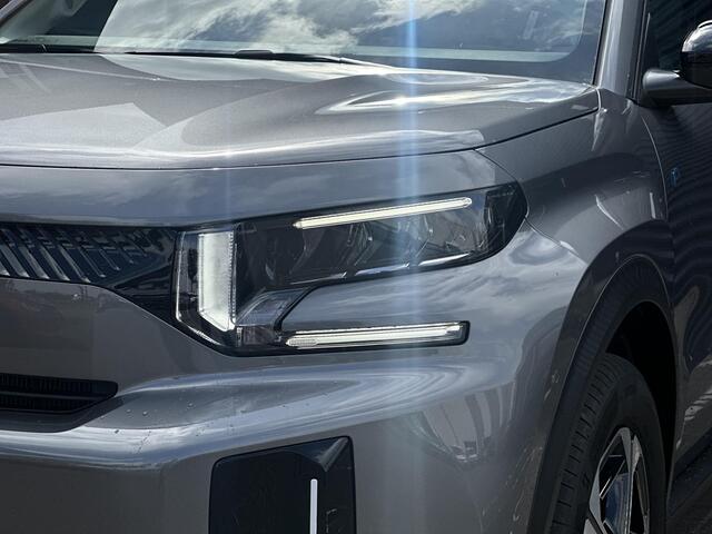 Citroen C3 Ë-C3 Aircross Max 113pk 44 kWh | Comfort stoelen | Adaptive vering | Draadloze telefoonlader | Parkeercamera/-sensoren | Navigatie | Climate Control | Apple Carplay/Android Auto | Full LED | Lichtmetalen velgen |