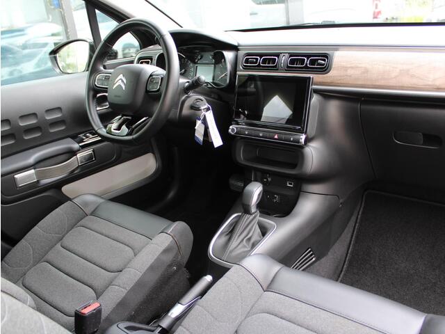 Citroen C3 1.2 PureTech Shine Automaat | Navi / Camera / Climate