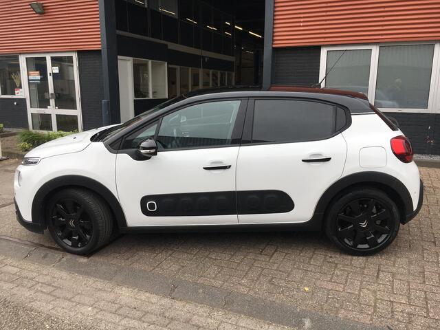 Citroen C3 1.2 PureTech S&S Shine | AUTOMAAT | Automatische Airco | Camera | Carplay | Cruise Controle | Navigatie | Parkeersenoren | Two-Tone Color | Garantie | NAP | Rijklaar |