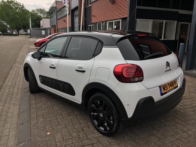 Citroen C3 1.2 PureTech S&S Shine | AUTOMAAT | Automatische Airco | Camera | Carplay | Cruise Controle | Navigatie | Parkeersenoren | Two-Tone Color | Garantie | NAP | Rijklaar |