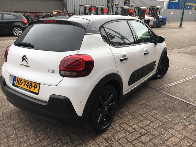Citroen C3 1.2 PureTech S&S Shine | AUTOMAAT | Automatische Airco | Camera | Carplay | Cruise Controle | Navigatie | Parkeersenoren | Two-Tone Color | Garantie | NAP | Rijklaar |
