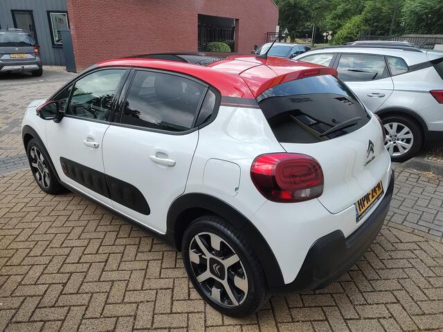 Citroen C3 1.2 PureTech Shine Panoramadak Automaat Navi-Carplay Stoelverwarming Led