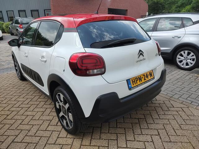 Citroen C3 1.2 PureTech Shine Panoramadak Automaat Navi-Carplay Stoelverwarming Led