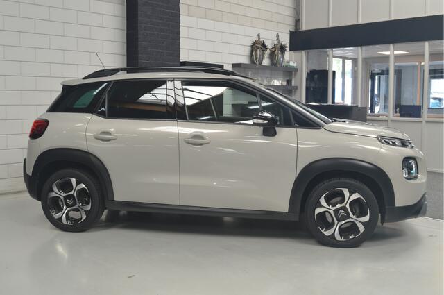 Citroen C3 Aircross 1.2 PureTech S&S Shine // AUTOMAAT // 68.000 km // CLIMA // CRUISE // NAVI // PANO // PDC //