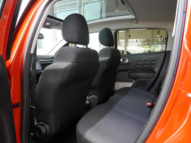 Citroen C3 1.2 PureTech Automaat Shine | Camera | Trekhaak | Panoramadak | Lichtmetalen velgen | Keyless Entry