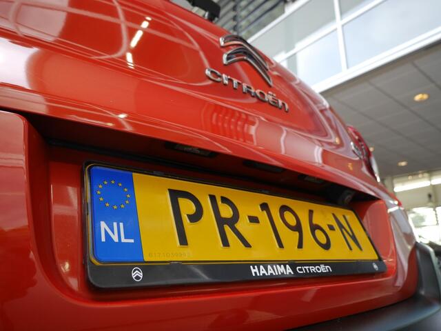 Citroen C3 1.2 PureTech Automaat Shine | Camera | Trekhaak | Panoramadak | Lichtmetalen velgen | Keyless Entry