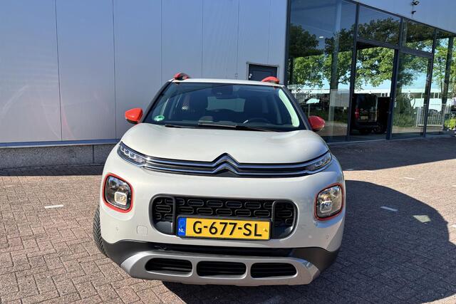 Citroen C3 Aircross 1.2 PureTech S&S Shine Schuif/ kanteldak ,Trekhaak,Stoelverwarming,Apple Carplay Android Auto