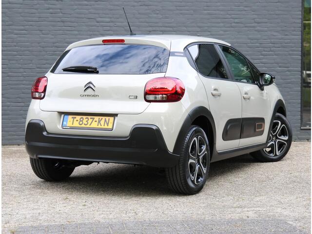 Citroen C3 1.2 85PK C-Series | Apple Carplay/Android Auto | LED Koplampen | Climate Control | Cruise Control | Mistlampen Voor | Start/Stop Systeem | Buitenspiegels Elektrisch Verstel -en Verwarmbaar | Privacy Glass |