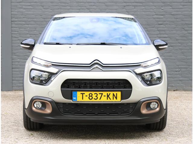Citroen C3 1.2 85PK C-Series | Apple Carplay/Android Auto | LED Koplampen | Climate Control | Cruise Control | Mistlampen Voor | Start/Stop Systeem | Buitenspiegels Elektrisch Verstel -en Verwarmbaar | Privacy Glass |