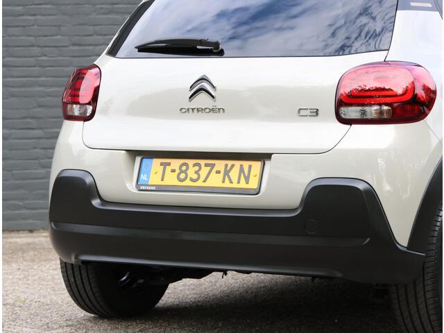 Citroen C3 1.2 85PK C-Series | Apple Carplay/Android Auto | LED Koplampen | Climate Control | Cruise Control | Mistlampen Voor | Start/Stop Systeem | Buitenspiegels Elektrisch Verstel -en Verwarmbaar | Privacy Glass |