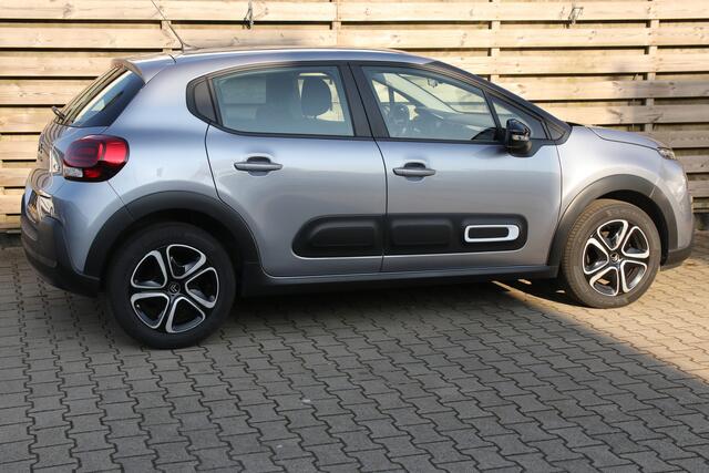 Citroen C3 1.2 PureTech Plus / Navi / Climate / Cruise