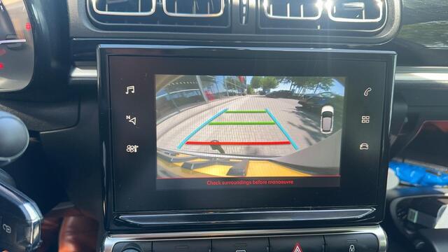 Citroen C3 1.2 PureTech S&S Shine | NAVI | Apple Carplay / Android Auto | Achteruitrijcamera | Two-Tone | Trekhaak | Airco