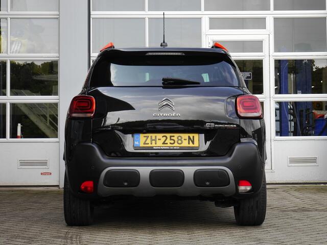 Citroen C3 Aircross 1.2 PureTech S&S Shine | Navigatie | Climate control | Parkeer assistent | Achteruitrijcamera | Parkeersensoren voor en achter | Cruise control | 17 inch lichtmetalen velgen | Extra getint glas