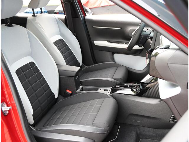 Citroen C3 Ë-C3 Max 113PK 44 kWh | AppleCarplay/AndroidAuto | Elixer Red | Navigatie | 11KW Boordlader | Camera | Cruise Control | Climate Control | FULL LED | Parkersensoren |