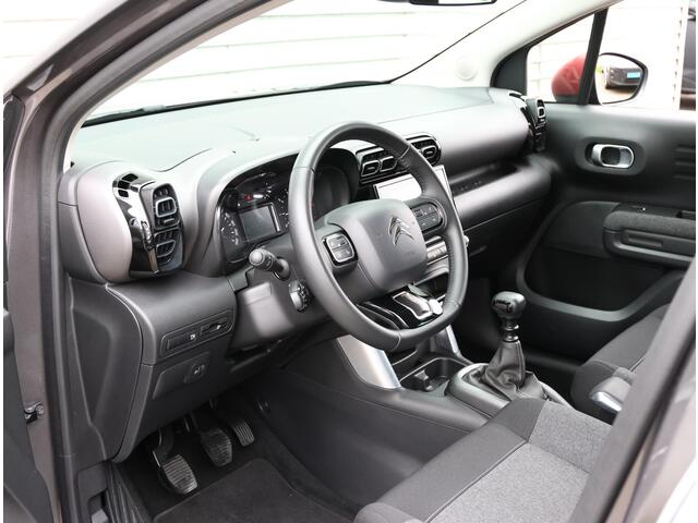 Citroen C3 Aircross 1.2 110PK S&S C-Series | Navigatie | Climate Control | Cruise Control | Bluetooth | LED Dagrijverlichting | Lederen Stuurwiel | Buitenspiegels Elektrisch Verstel -en Verwarmbaar | Apple Carplay/AndroidAuto |
