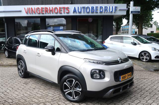 Citroen C3 Aircross 1.2 Benzine Feel Edition * Navigatie & Spotify viaApple Carplay of Android Auto * Airco * Cruise Control * Parkeersensoren * Hoge Zit * Hele mooie kleur * Vingerhoets: Vierde Generatie Eersteklas Service !