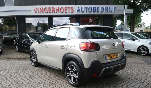 Citroen C3 Aircross 1.2 Benzine Feel Edition * Navigatie & Spotify viaApple Carplay of Android Auto * Airco * Cruise Control * Parkeersensoren * Hoge Zit * Hele mooie kleur * Vingerhoets: Vierde Generatie Eersteklas Service !