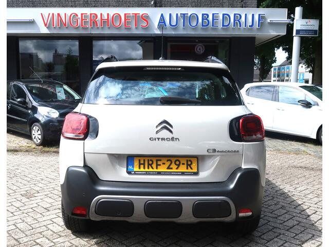 Citroen C3 Aircross 1.2 Benzine Feel Edition * Navigatie & Spotify viaApple Carplay of Android Auto * Airco * Cruise Control * Parkeersensoren * Hoge Zit * Hele mooie kleur * Vingerhoets: Vierde Generatie Eersteklas Service !