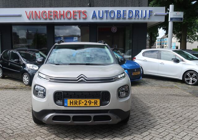 Citroen C3 Aircross 1.2 Benzine Feel Edition * Navigatie & Spotify viaApple Carplay of Android Auto * Airco * Cruise Control * Parkeersensoren * Hoge Zit * Hele mooie kleur * Vingerhoets: Vierde Generatie Eersteklas Service !
