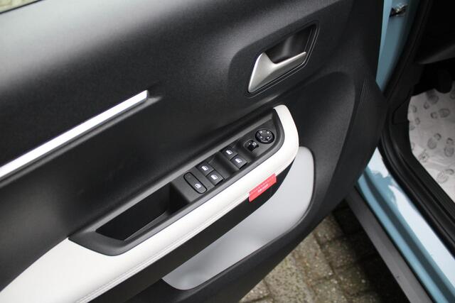 Citroen C3 1.2 Turbo Max Cruise/Climate control, Navigatie, Apple carplay/Android auto, 17'LM velgen, Camera ¤ 499,- private lease
