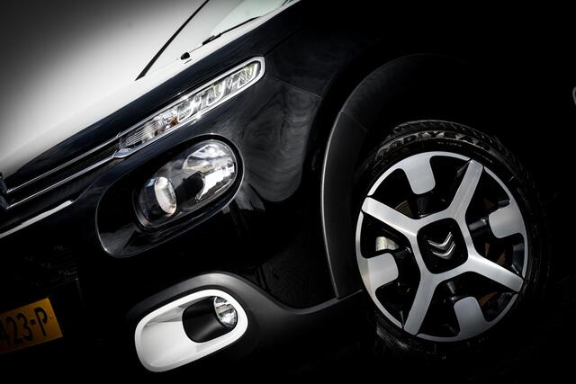 Citroen C3 1.2 111 PK PureTech S&S Shine AUTOMAAT RIJKLAAR. | Two Tone-kleur zwart dak | Clima | 17'' LMV | Camera | Navi |