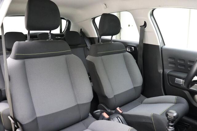 Citroen C3 1.2 PureTech S&S Shine | Navigatie | Camera | Climate control | Cruise control | Extra getint glas | Lichtmetalen velgen | Bluetooth | Parkeersensoren