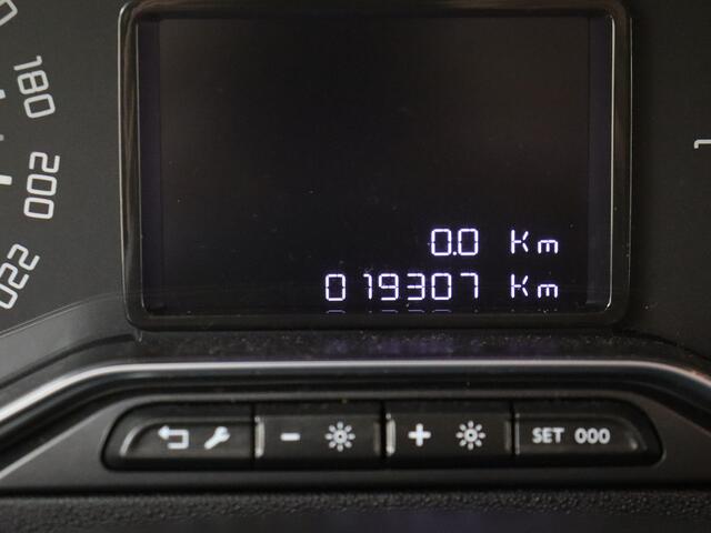 Citroen C3 1.2 PureTech Feel LEUKE C3 met lage km stand !
